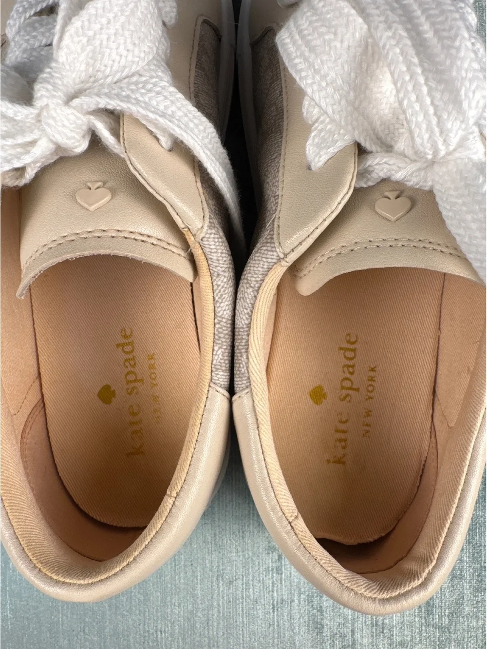 Kate Spade Erin Flower PVC Sneakers Beige Women’s 7B